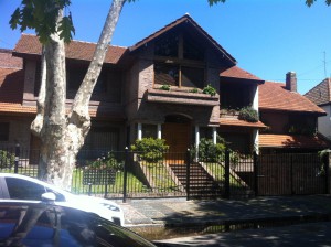 La casa, a metros de la Quinta de Olivos