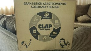 La caja social que vende el gobierno venezolano, con la cara de Chávez.