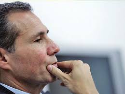 Entonces, ¿la primera pericia sobre el cuerpo de Nisman mentía?