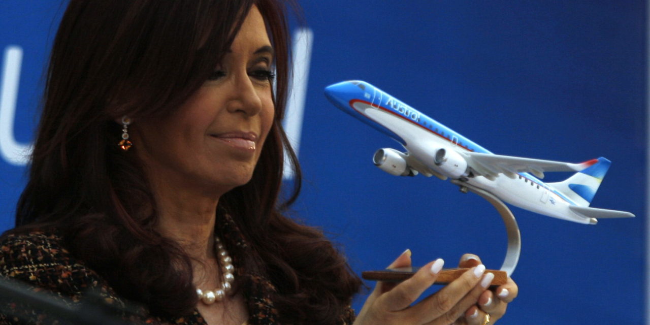 Uno por uno, los 9 contratos con los que Aerolíneas benefició al hotel de CFK por más de US$ 3,5 millones