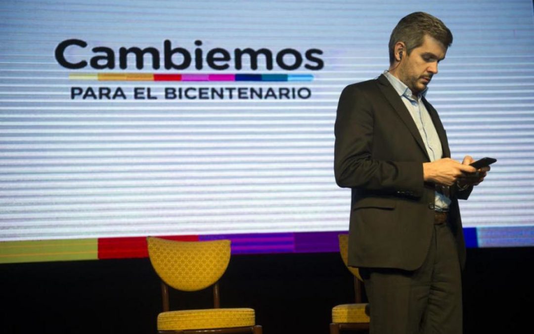 Campaña por WhatsApp: El nuevo chiche de Marcos Peña para dar pelea en el conurbano