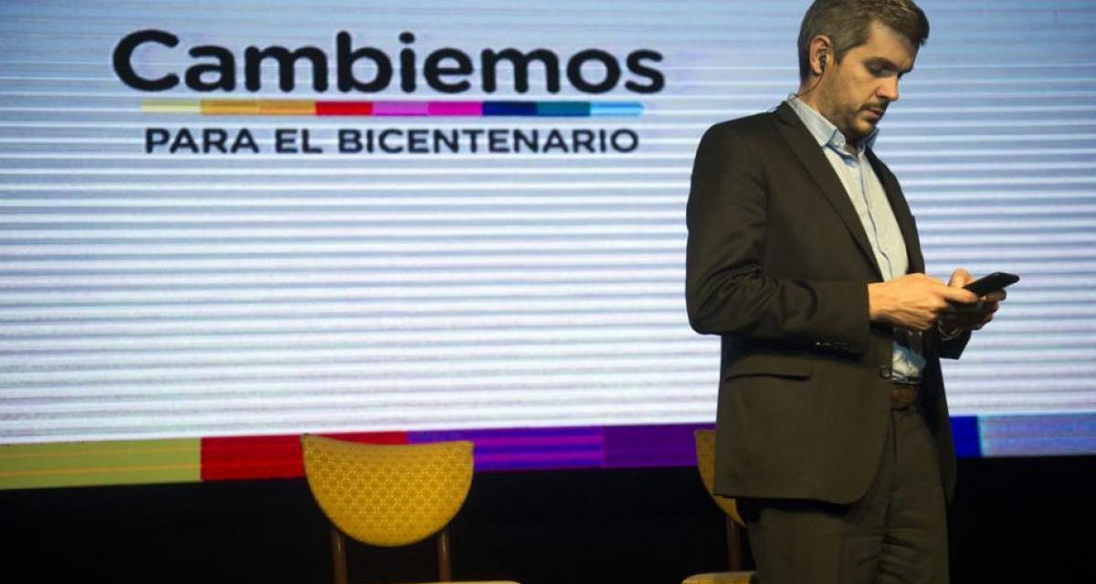 Campaña por WhatsApp: El nuevo chiche de Marcos Peña para dar pelea en el conurbano
