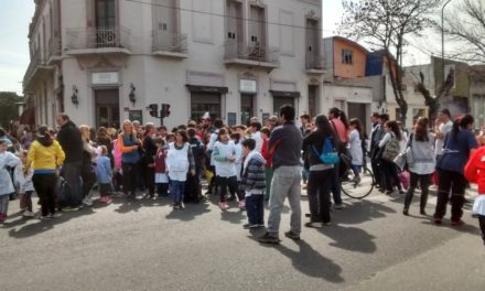 Embargos y citaciones a padres: El derrotero judicial de las amenazas de bomba en escuelas