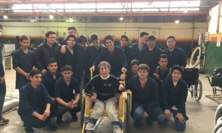 En una escuela técnica de Madariaga, chicos de 16 crearon la tricicleta de la felicidad