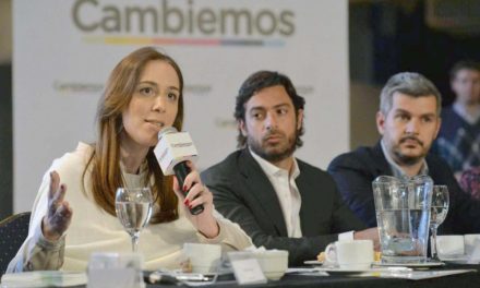 La grieta del desdoblamiento: Vidal y Peña intentan convencer a Macri