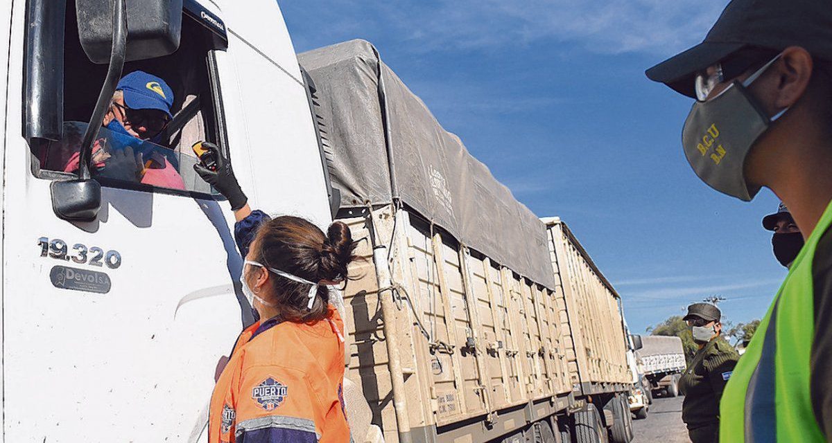 “Coronapase”: camioneros pagan $1500 de su bolsillo para el test de ingreso a las provincias