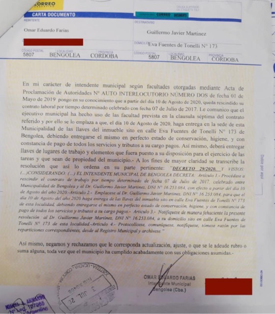 Carta Documento enviada por la Municipalidad de Bengolea pidiendo la cesación de servicios médicos de Guillermo Martínez.