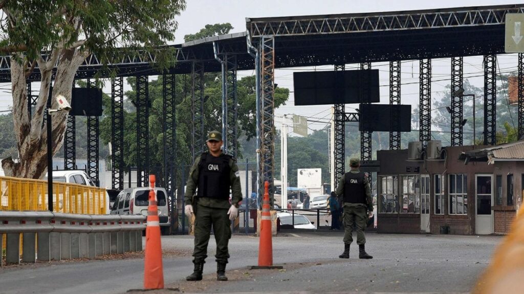 El Gobierno licitará 9 hospitales de frontera antes de abrir los pasos terrestres