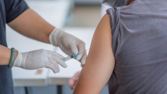 Ya está disponible la web para sacar turno para vacunarse en la Provincia