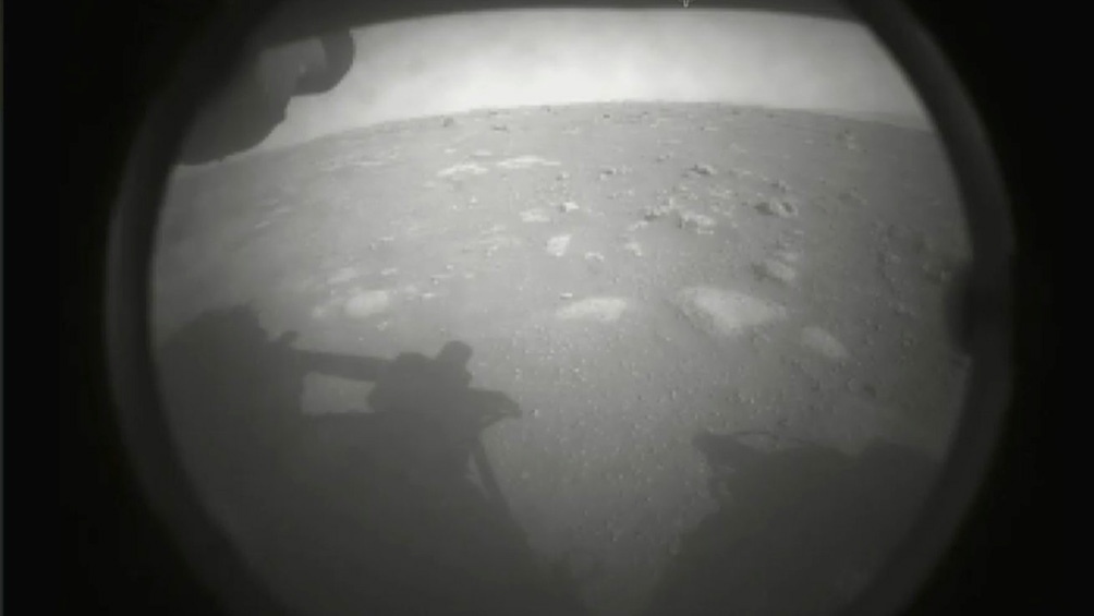 Una imagen que tomó el Rover Perseverance de la NASA