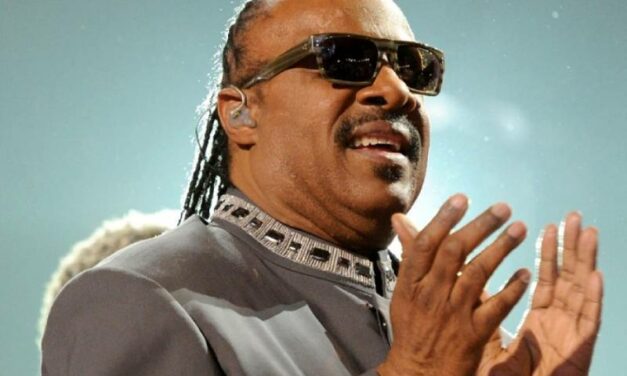 Bebé prematuro: cuál es el origen de la ceguera de Stevie Wonder