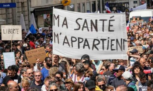 Protestas antivacunas en Francia tras los anuncios de Emmanuel Macron