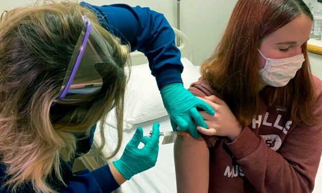 Vacuna contra el covid: Ciudad abre el empadronamiento para adolescentes de 12 a 17 años con comorbilidades