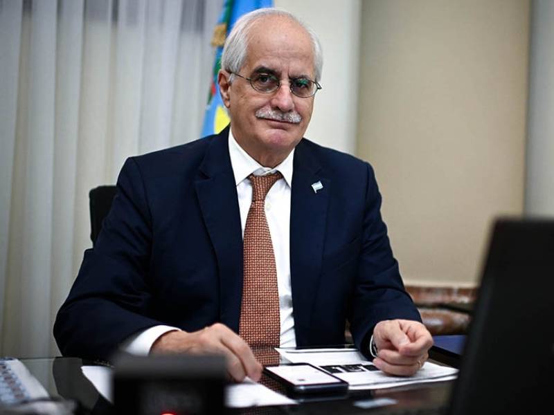 Jorge Taiana reemplazará a Agustín Rossi en el Ministerio de Defensa