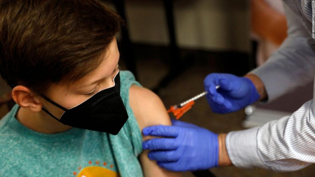 Sólo el 6% de la vacunas de Moderna se usaron para vacunar a los menores de edad