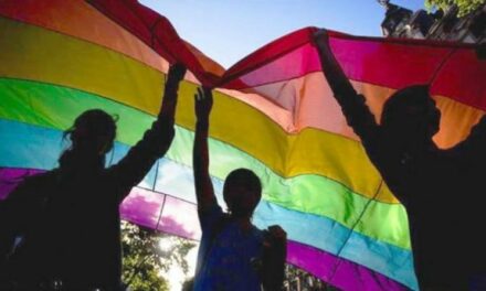 Insólito: Sobreprecios en la compra de banderas LGBT en el Ministerio de las Mujeres