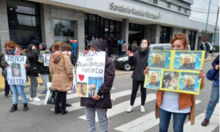 «Mata abuelos»: miles de denuncias contra el Sanatorio Burzaco por mala praxis a personas mayores