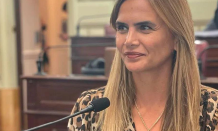 Amalia Granata descreyó lo sucedido contra CFK y pidieron removerla de su banca