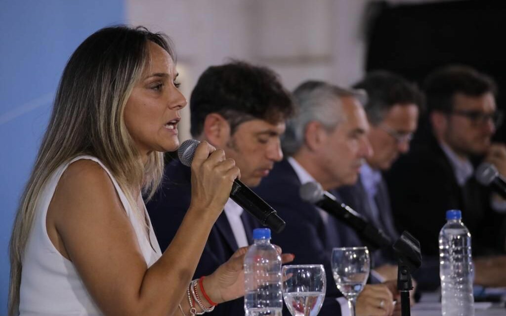 Malena Galmarini: “Hoy es un día de fiesta porque llegamos al 100% de cloacas en Morón”