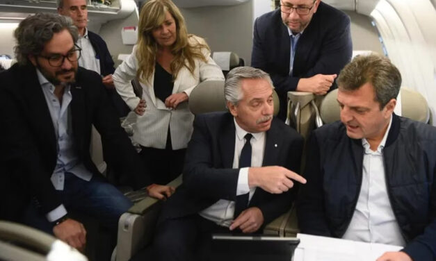 Los gastos de la Portavoz Cerruti: 20 millones de pesos en pasajes de avión