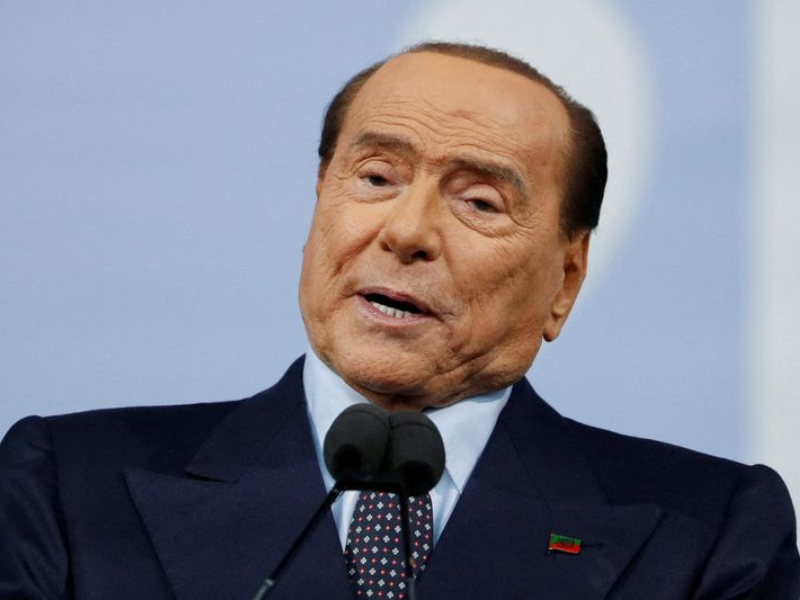 salud Berlusconi