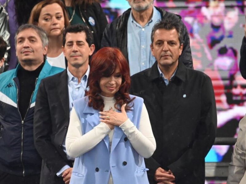 Cristina Kirchner en Plaza de Mayo: “se discuten muchas boludeces en los medios”