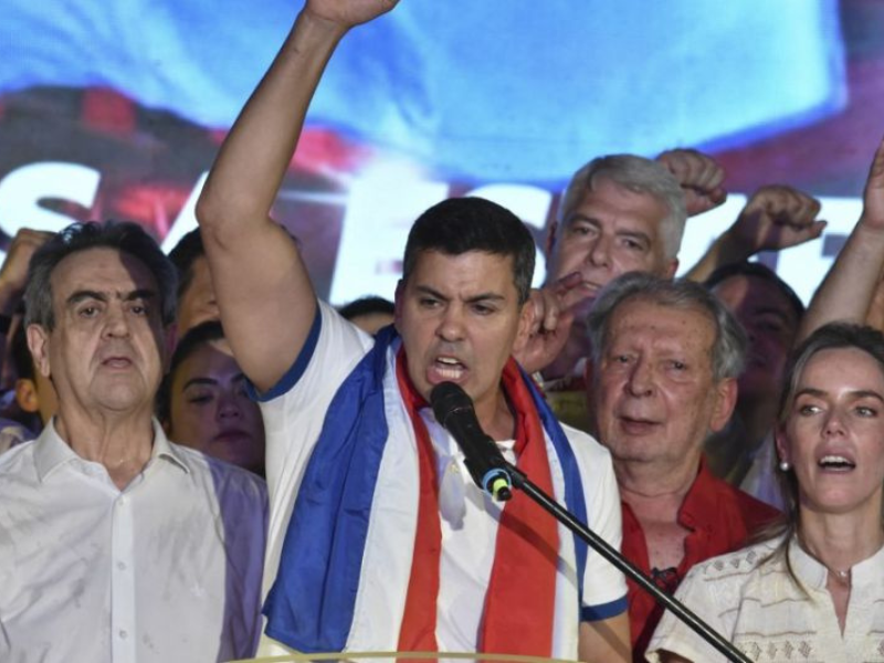 Elecciones en Paraguay: Santiago Peña se impuso sobre el opositor Alegre