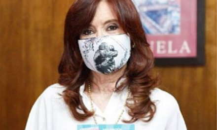 La justicia desmarcó a Cristina Kirchner del escandaloso vacunatorio VIP en pandemia