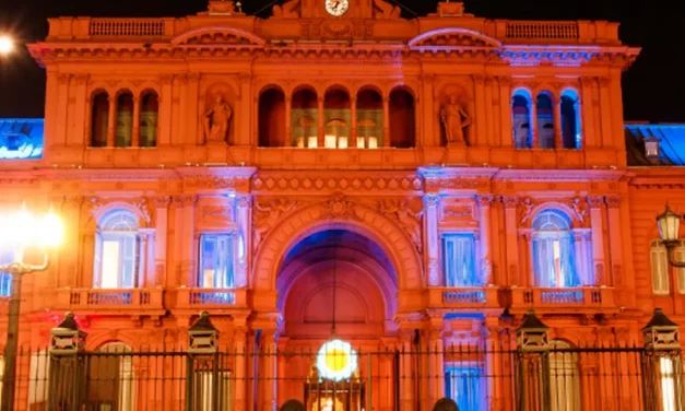 Amenaza de bomba en la Casa Rosada: evacuan el lugar