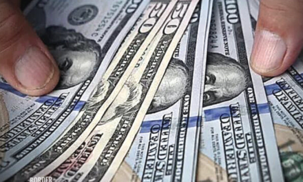 El dólar blue no se consigue a menos de 1000 pesos, a pesar de que se informa a $900
